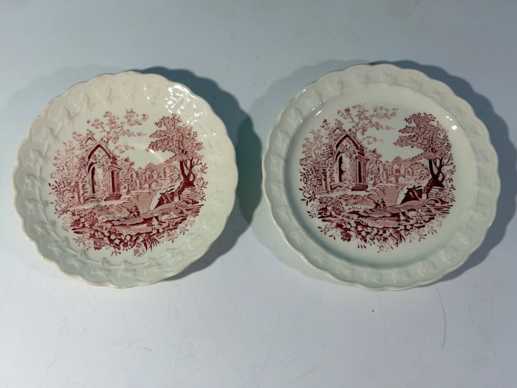 (X's 2) English Abbey Decorative Plates
