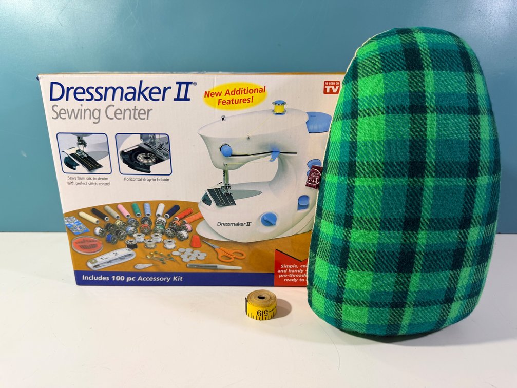 Dressmaker II Sewing Center with Accessories