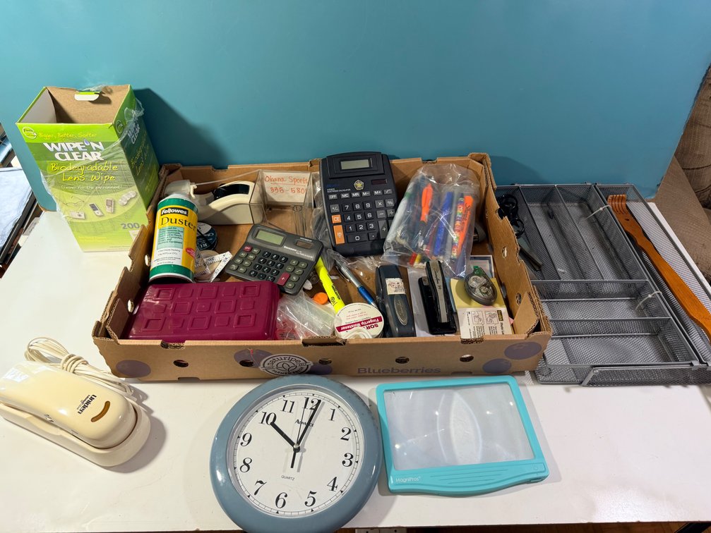 Office Supplies & Desk Accessories Lot
