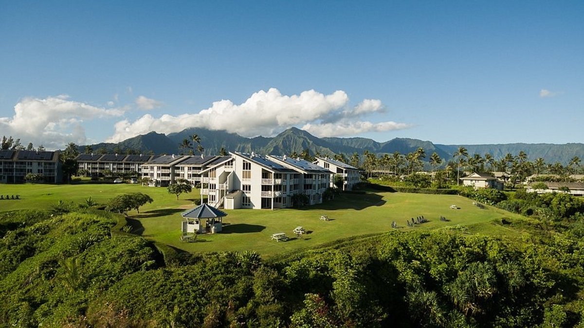 The Cliffs at Princeville 2-Night Stay
