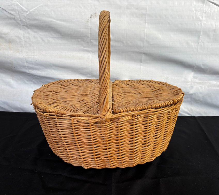Single Handle Wicker Picnic Basket