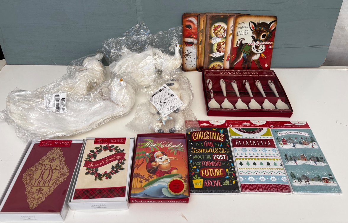 Useful Christmas Items and Decor