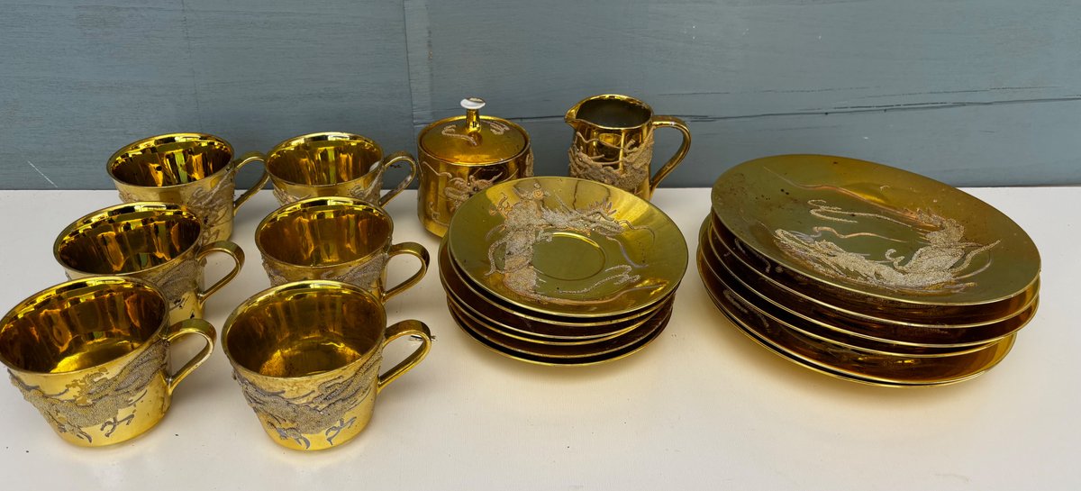 Dragon Themed Gold Dish Set