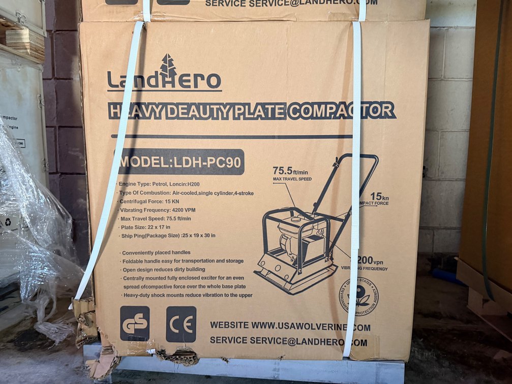 Landhero LDH-PC90 Heavy Duty Plate Compactor