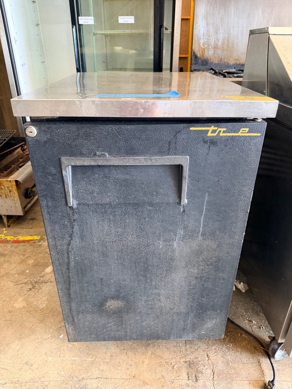 True Refrigerated Back Bar Cabinet – Model TBB-1
