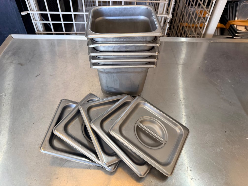 (5) Stainless Steel Hotel Pans with Lids