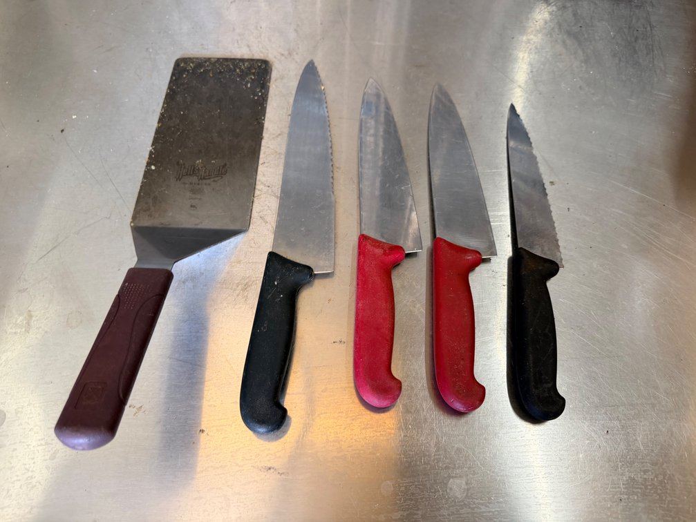 Mixed Lot of Commercial Kitchen Knives & Spatula