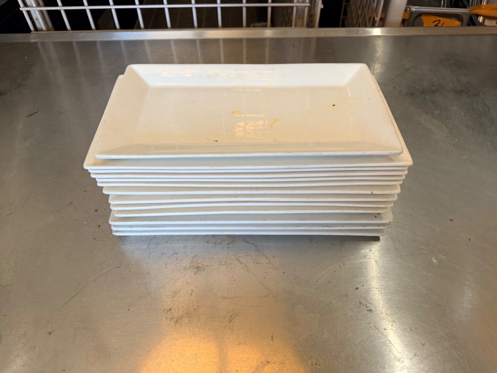 (X's 13) White Rectangular Porcelain Plates – Mixed Sizes