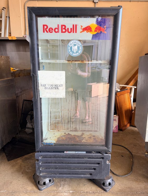 Red Bull Mini Fridge – Imbera Model VR10 C BMAD UL
