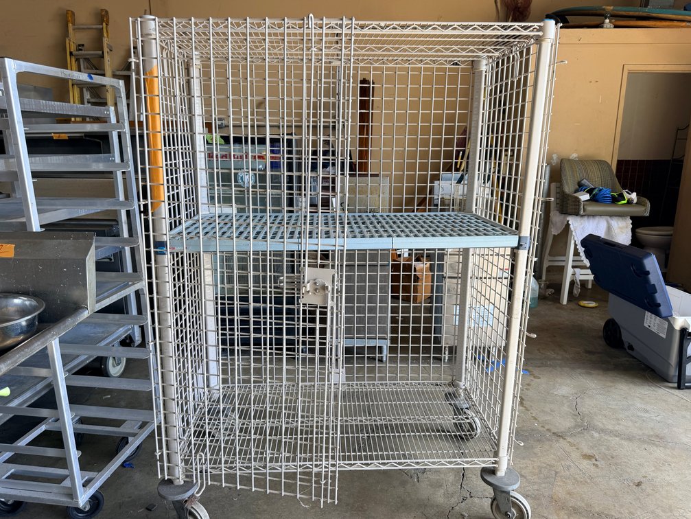 MetroMax Mobile Security Cage – 68" Tall
