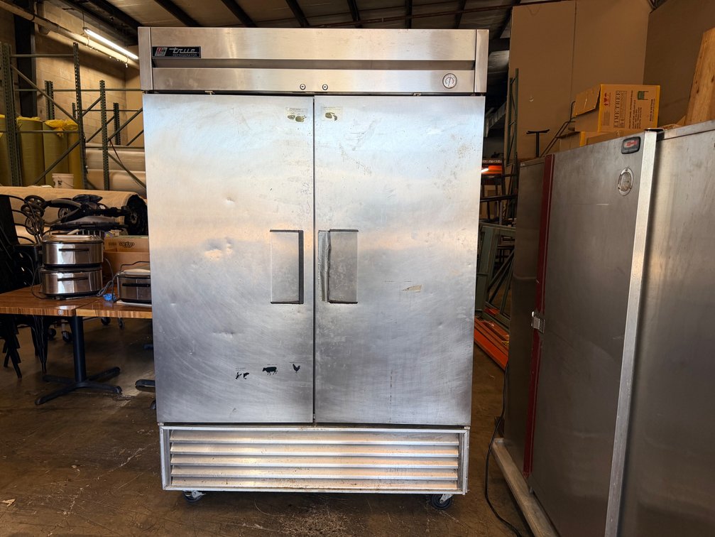 True T-49 Two-Section Reach-In Refrigerator – 54"