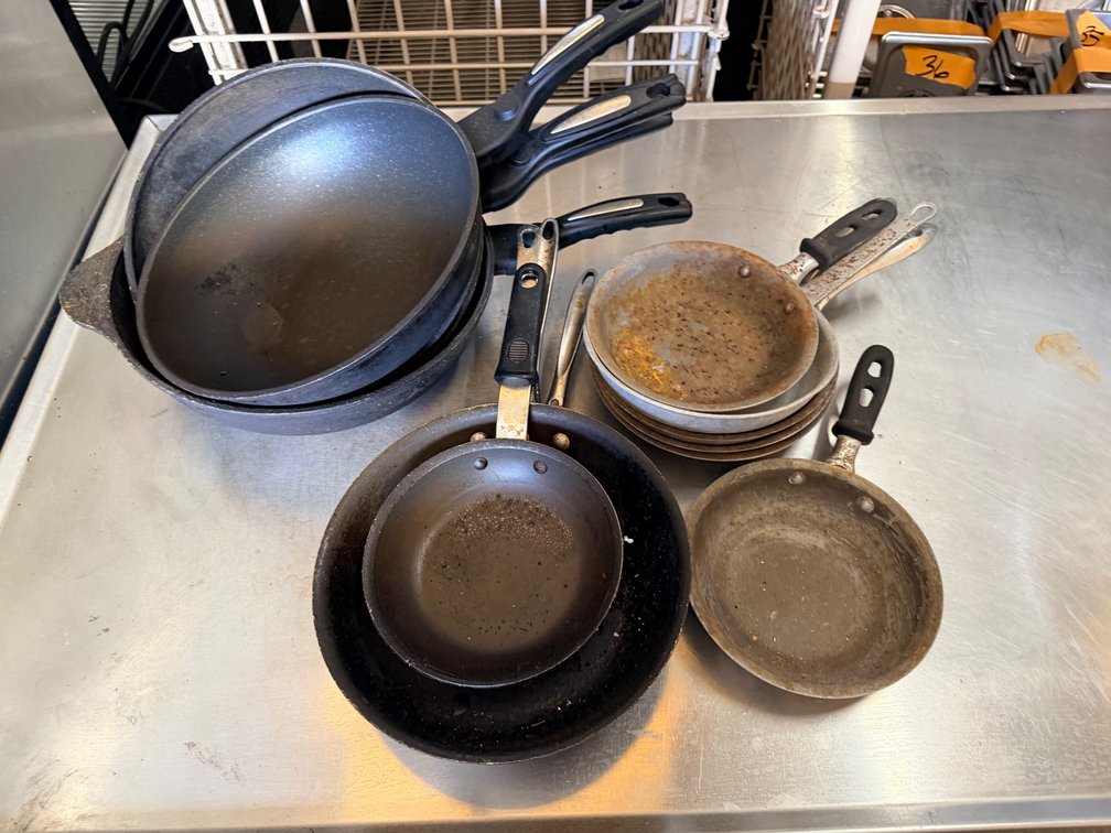 Mixed Lot of Commercial Cookware – Fry Pans & Skillets