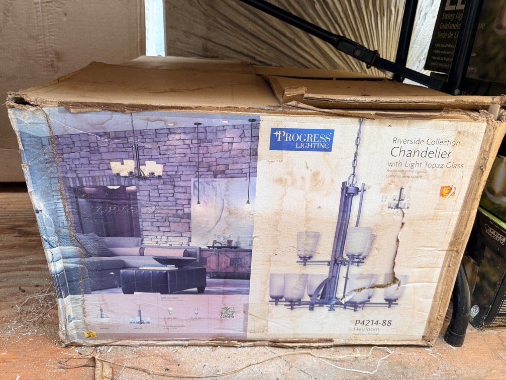 Progress Lighting – Riverside Collection Chandelier (Model P4214-88)