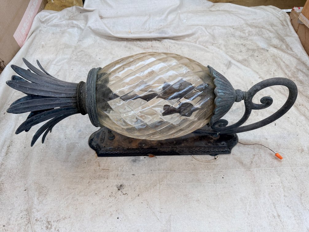Decorative Pineapple Accent Lamp with Textured Glass