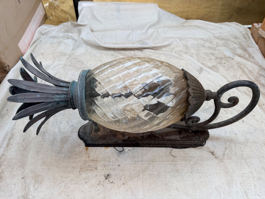 Decorative Pineapple Accent Lamp with Textured Glass