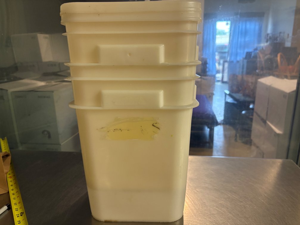 Lot of (3) 4 gallon buckets with lids