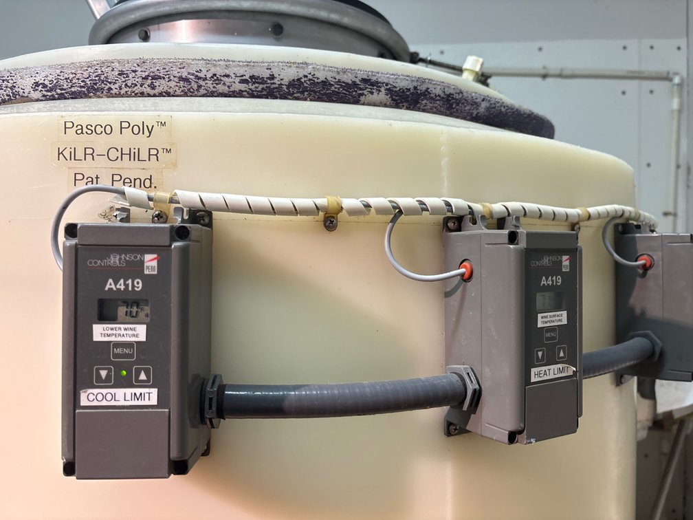 Pasko Poly Kilr-Chilr 225gallon tank
