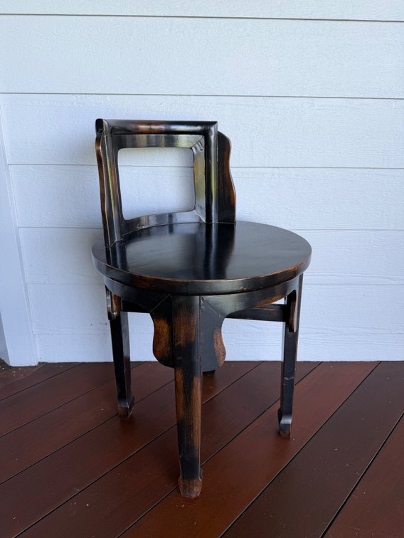 Oriental-Style Round Corner Chair
