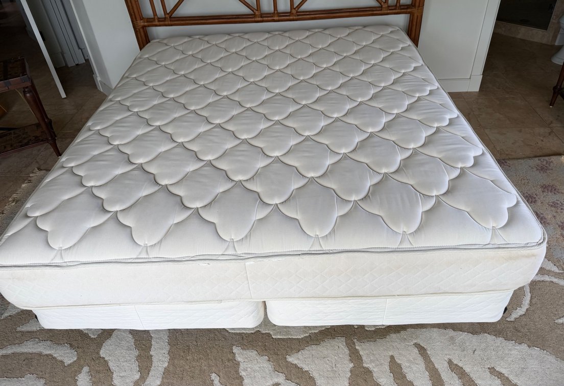 Drexel Heritage Mattress & Box Spring Set King Size