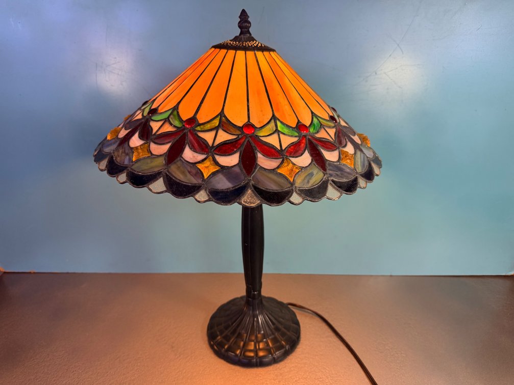 Stained Glass Style Table Lamp