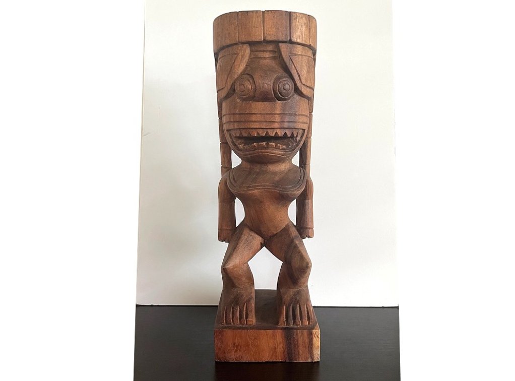 Hand carved wooden Hawaiian tiki replica of Kanaloa