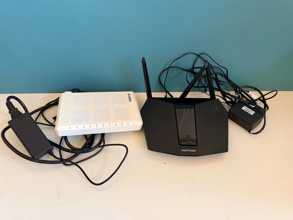 Networking Equipment Lot – Nokia Modem & Nighthawk Router