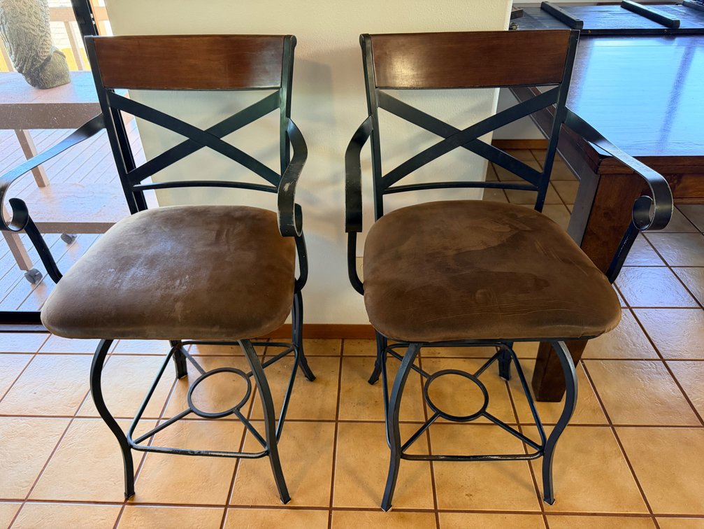 (X's 2) Swivel Bar Stools