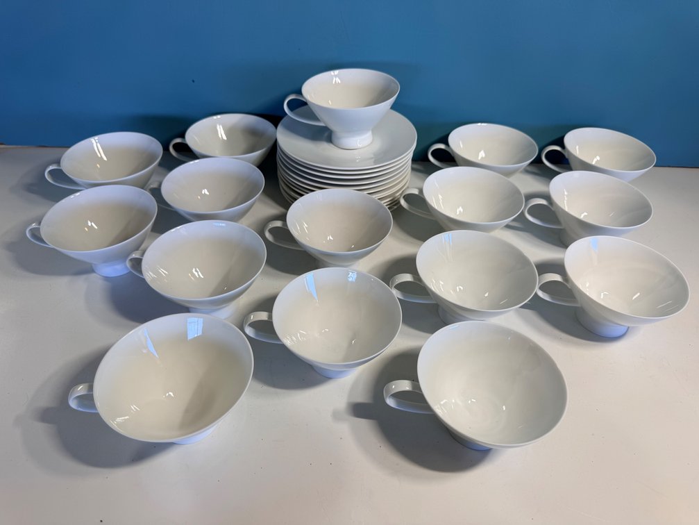 Rosenthal White Coffee/Tea Cups with Saucers Set