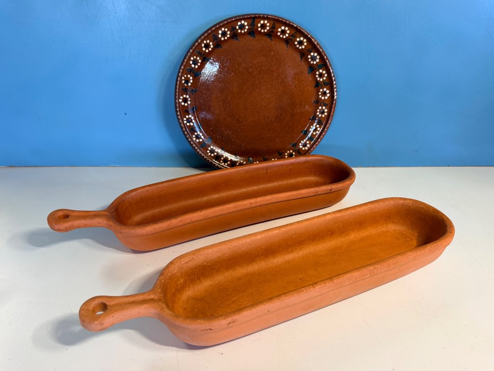 Mexican Pottery Serving Plate with Terracotta Serving Dishes