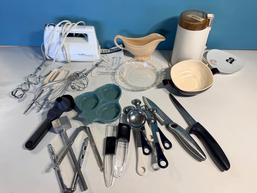 Assorted Kitchen Gadgets, Mixer & Small Appliances