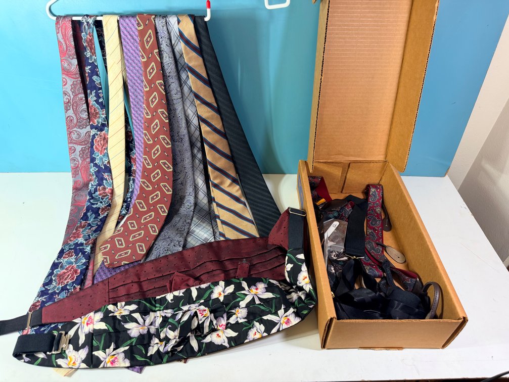 Men's Neckties, Cummerbunds & Suspenders