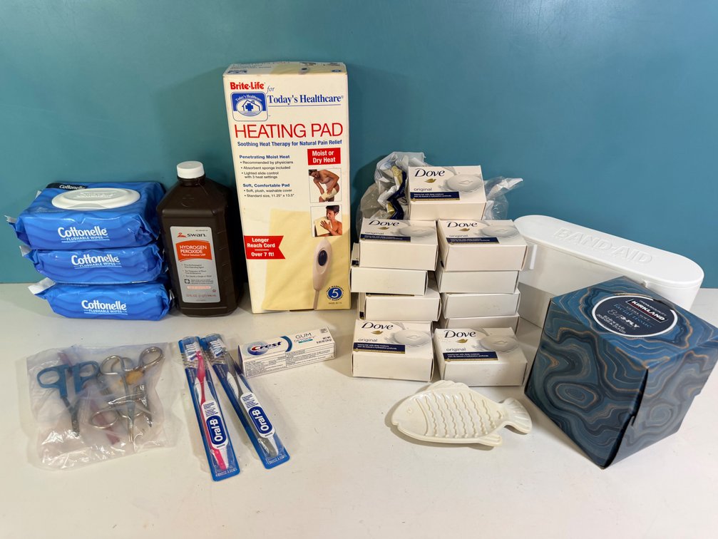 Personal Care & First Aid Supply Lot