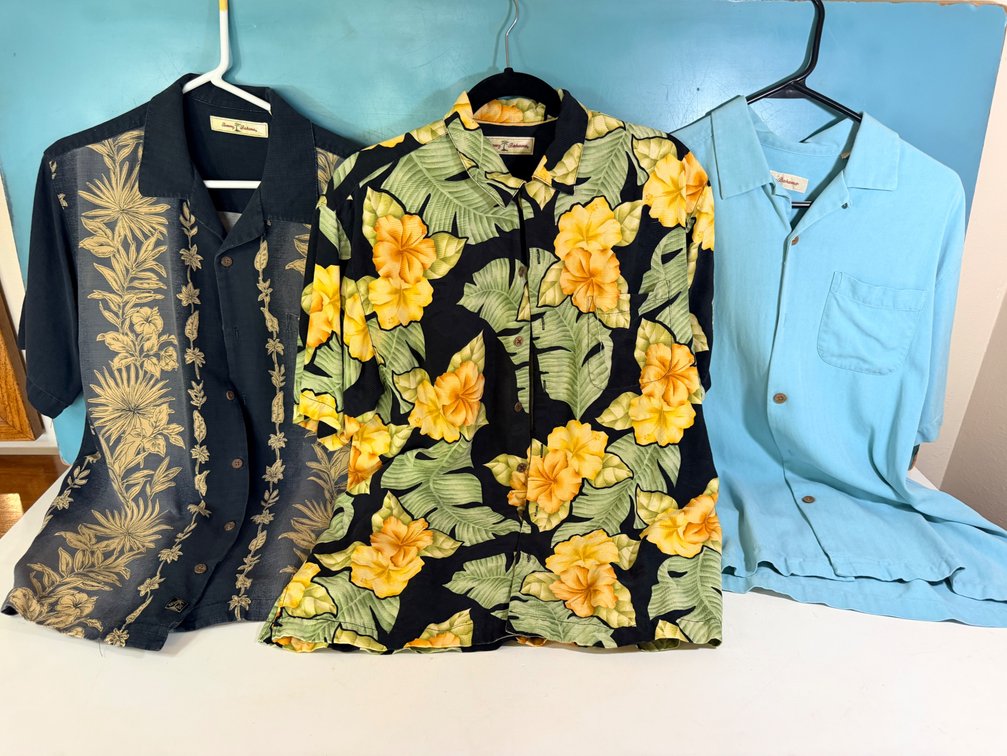 (X's 3) Tommy Bahama Silk Aloha Button-Down Shirts - Size Small