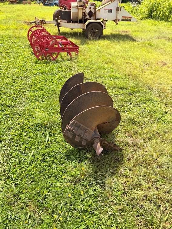 CAT 4-Tine Earth Auger Bit