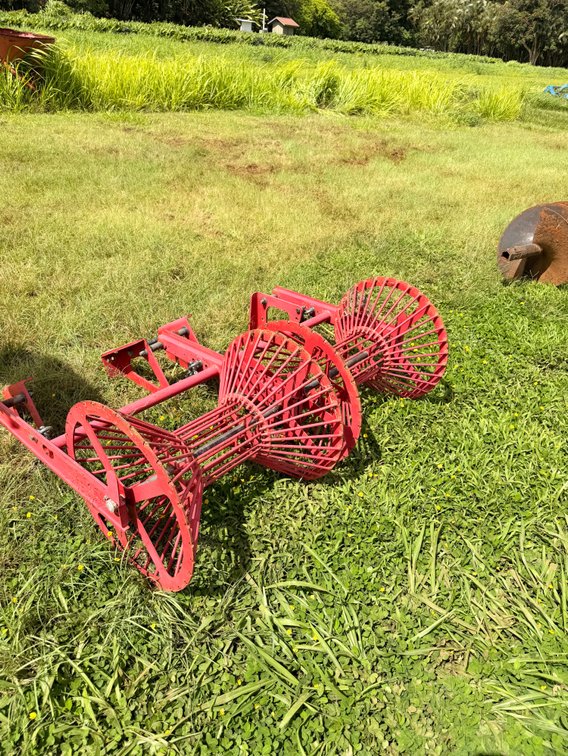 3-Point Hay Rake / Windrow Basket Attachment