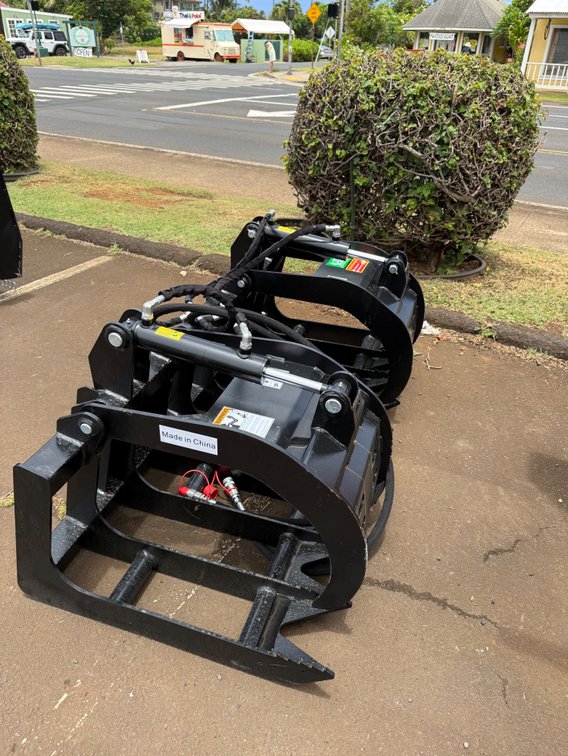 72" Heavy-Duty Hydraulic Skid Steer Grapple Bucket