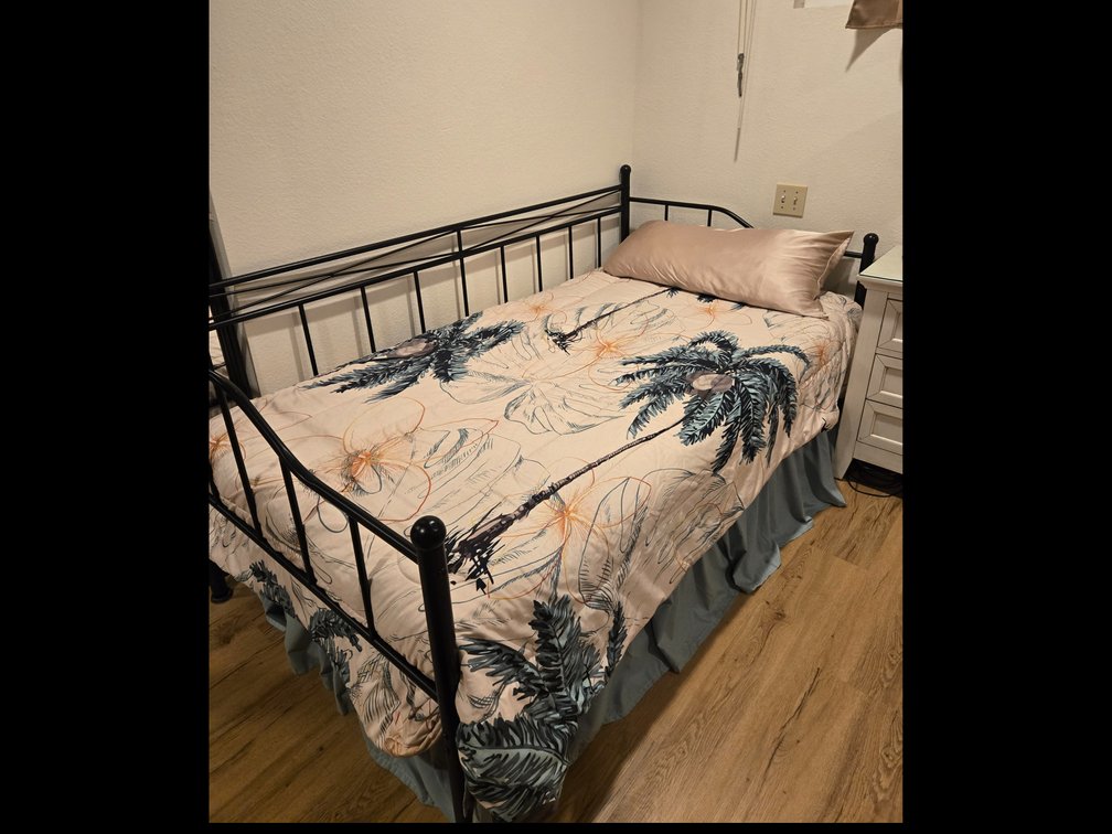 Twin/King Trundle Daybed