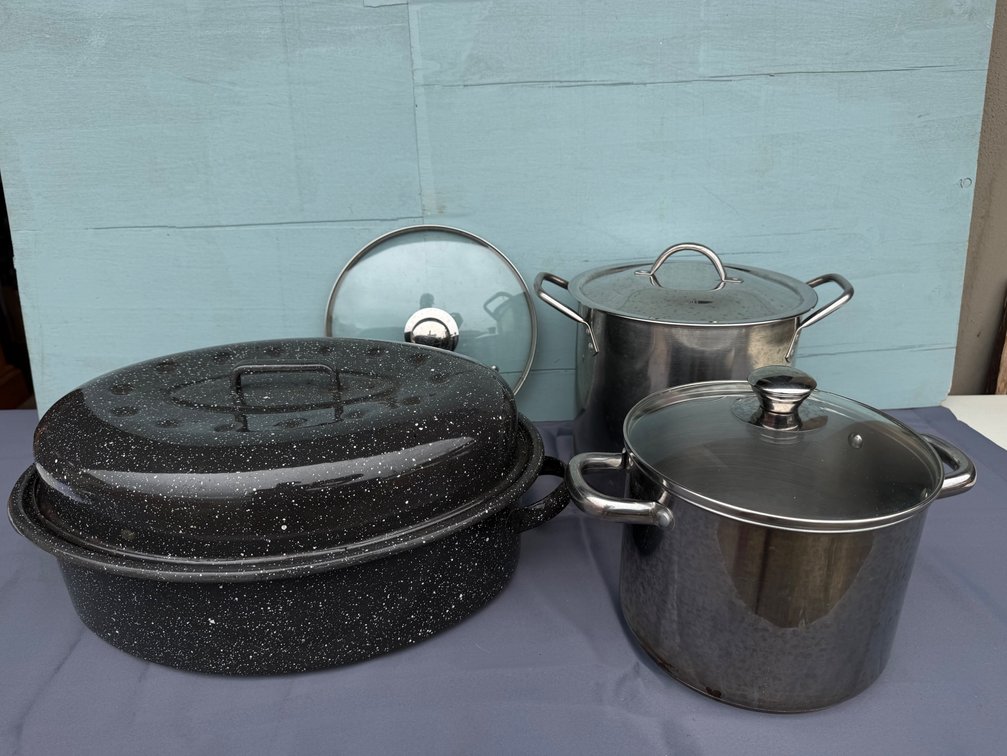 Cookware Lot