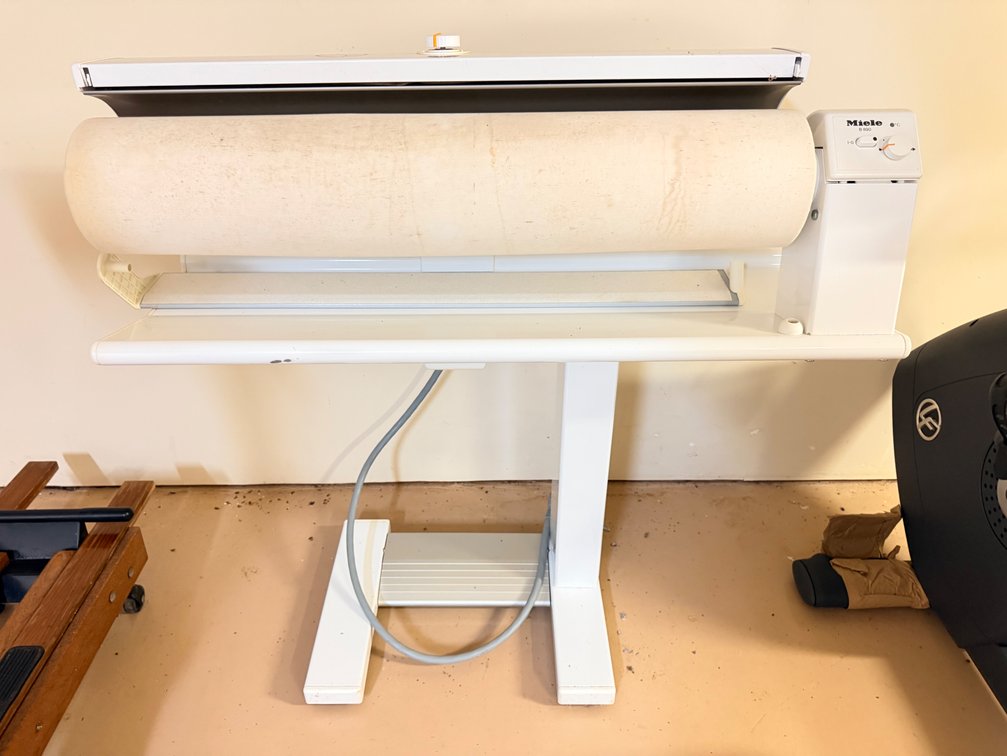 Miele Type 890 Sheet Press