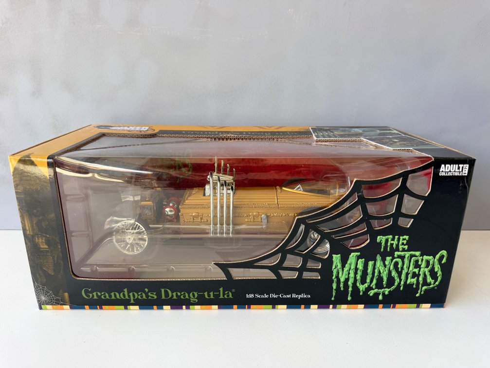 Silver Screen Machines "Grandpa's Drag-u-la" 1:18 Scale Die-Cast Replica