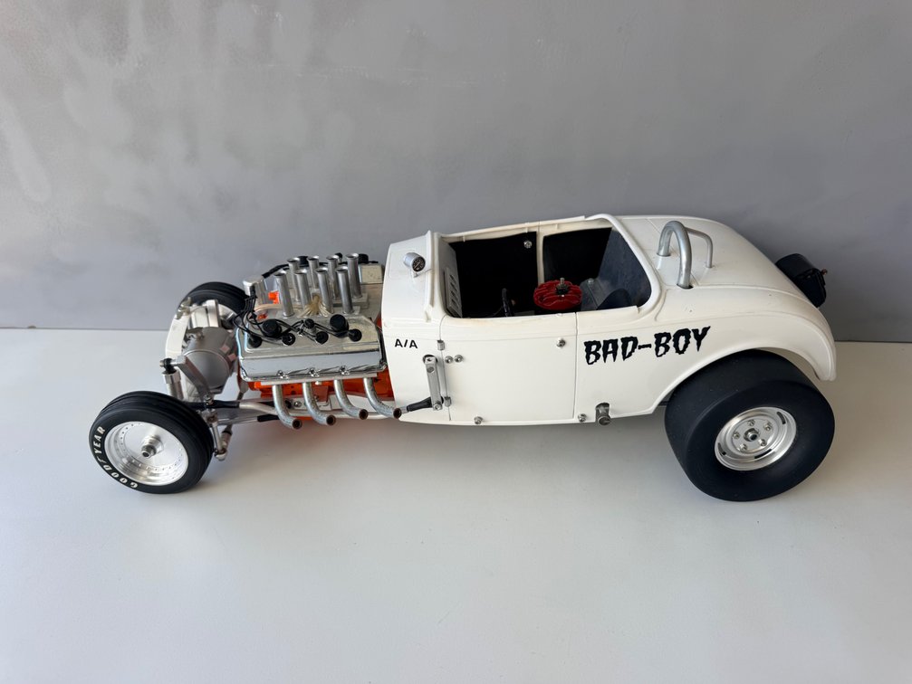 Detailed Vintage Style Hot Rod "BAD-BOY" Scale Model Car
