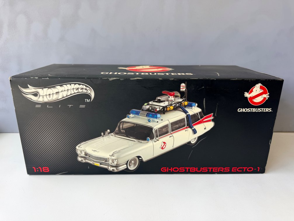 Hot Wheels Elite Ghostbusters ECTO-1 1:18 Scale Die-Cast Model with Original Box