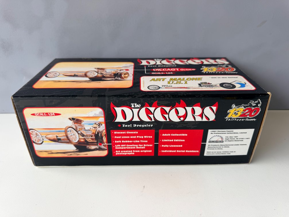 The Diggers 1320 "Art Malone U.S. 1" 1:24 Scale Fuel Dragster with Display Box