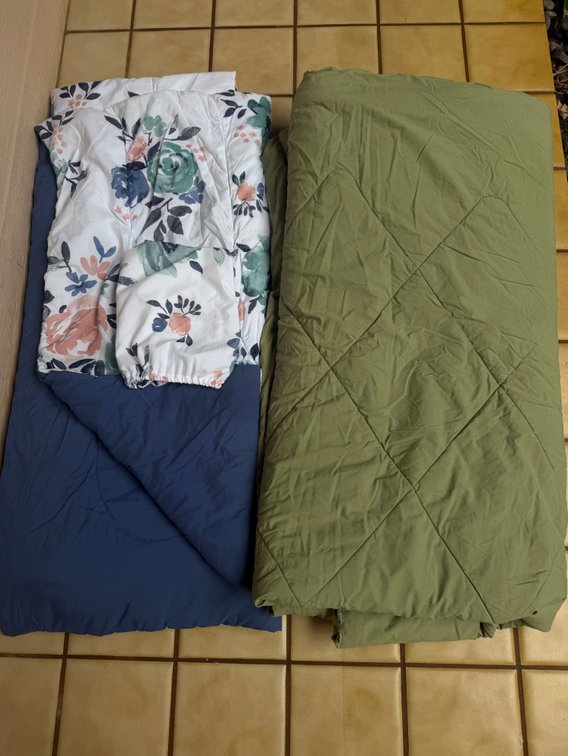 2 Comforters