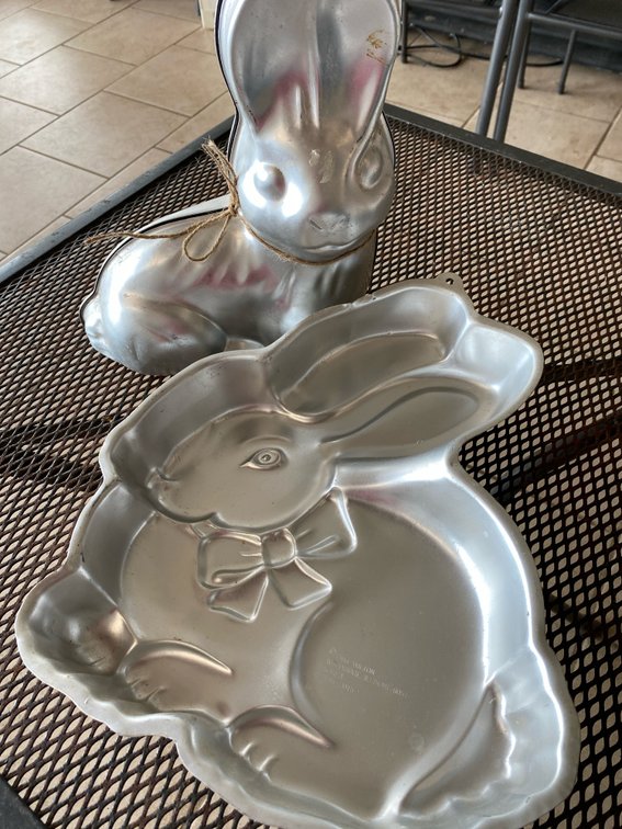 (X's 2) Easter Bunny Cake Pans