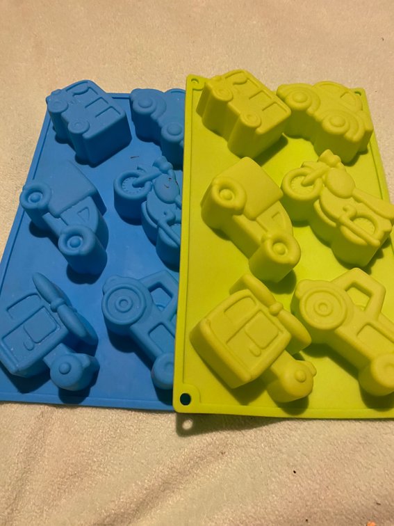 (X's 2) Vehicle Chocolate Mold