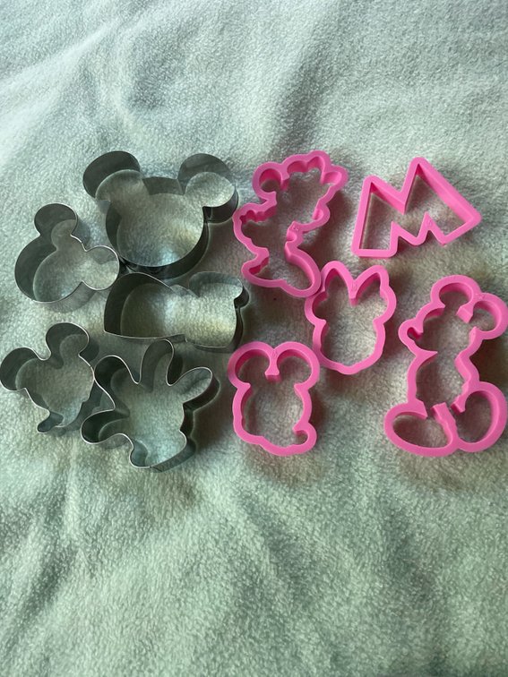 Mickey&Minnie Mouse Cookie Cutters