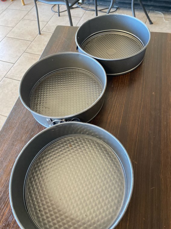 (X's 3) 9 Inch Springform Pan