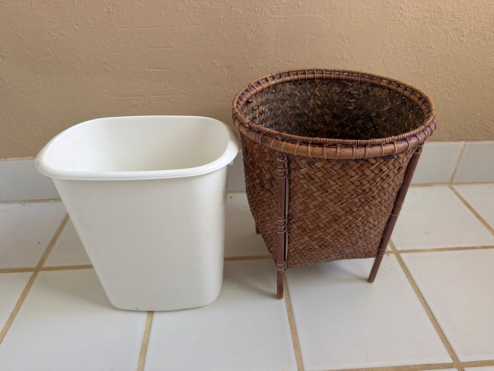 2 Waste Baskets