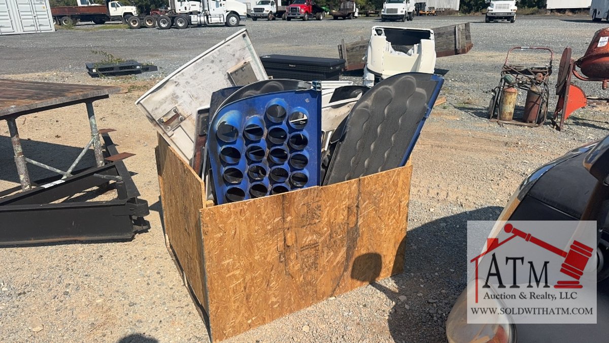 Misc Lot - Thermo King & Carrier Doors